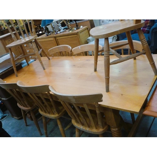 3332 - Oak Dining Table & 8 Pine Dining Chairs