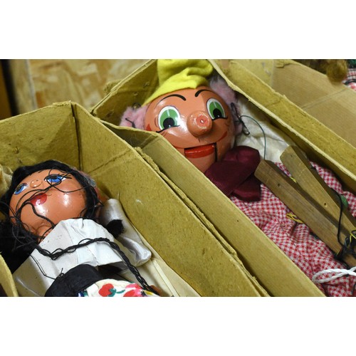 1484 - Six Boxed Pelham Puppets - Gypsy, Clown, Tirolean Boy, Horse, Girl & Cow Girl.