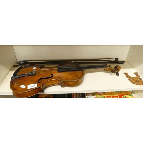 1085 - Vintage Violin, 37.5cm body length, no makers label.