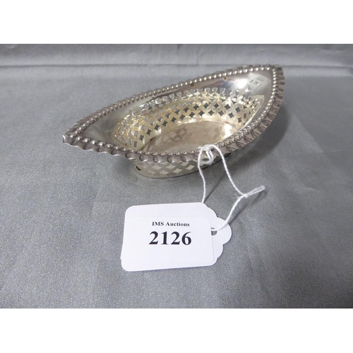 2126 - Birmingham Silver Boat Shaped Trinket Dish, approx 0.8oz troy.