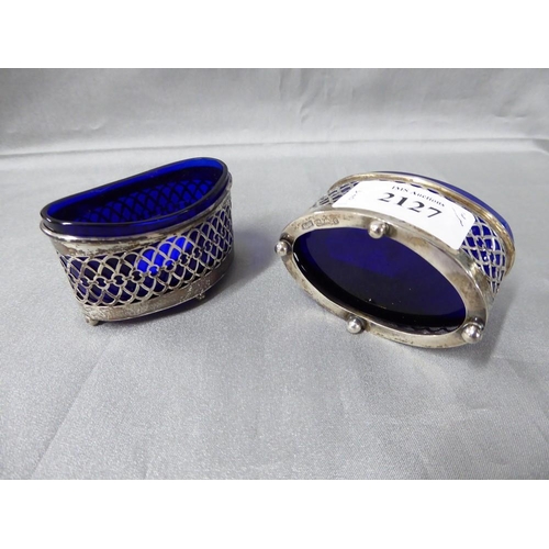 2127 - Pair of Vintage Birmingham Silver Salts with Blue Glass Liners approx 1.04oz troy.