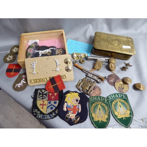 2185 - Box - Queen Mary Christmas Tin, Military Buttons, Cloth Badges etc.