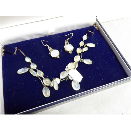 2344 - 925 Silver & Moonstone Necklace & Matching Earrings.