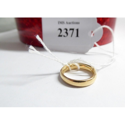 2371 - 18ct Yellow Gold Wedding Band, size UK I, weighing 4.8g