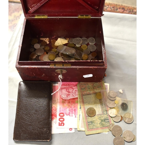 2441 - Box - Coins and Banknotes.