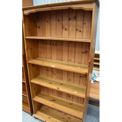 3063 - Pine Bookcase