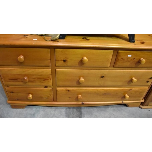 3119 - Pine 7 Drawer Chest