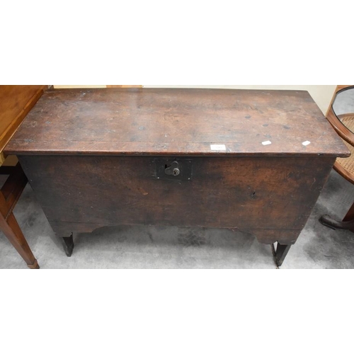 3283 - Antique Oak Coffer