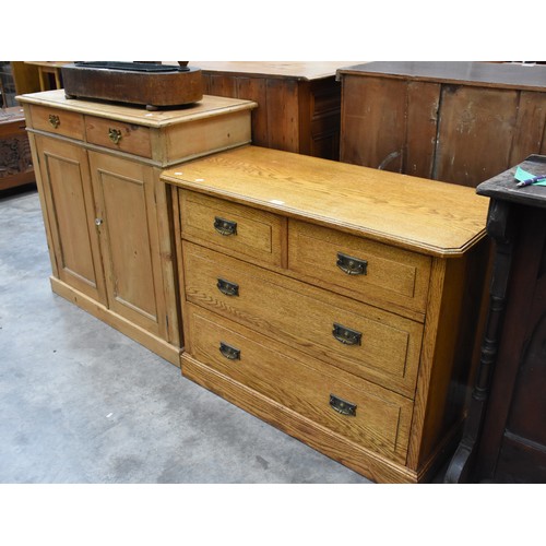 3307 - Edwardian Oak Two over Two Chest of Drawers.