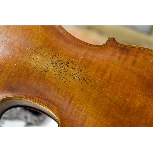 1085 - Vintage Violin, 37.5cm body length, no makers label.