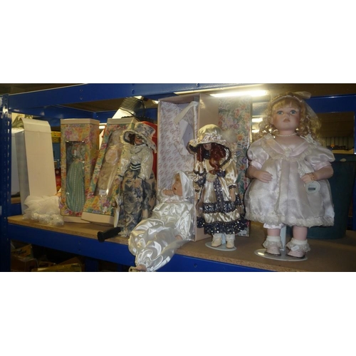 240 - 7 Porcelain Collectors Dolls