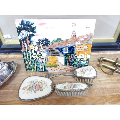 1511 - Dressing Table Brush Set, Modern Pictorial Tile.