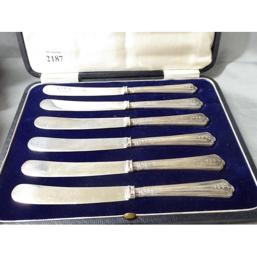 2187 - Boxed Set of Silver Handled Afternoon Tea Knives