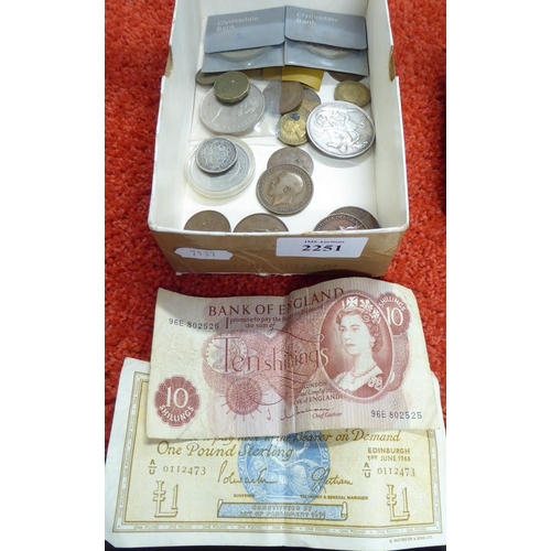 2251 - Box - Coinage, Banknotes (mainly UK).