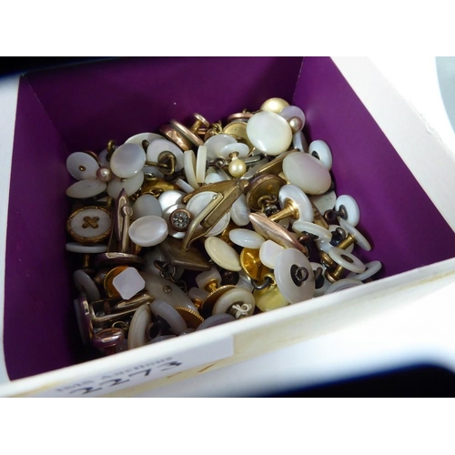 2273 - Box - Mother of Pearl Studs and Cufflinks.