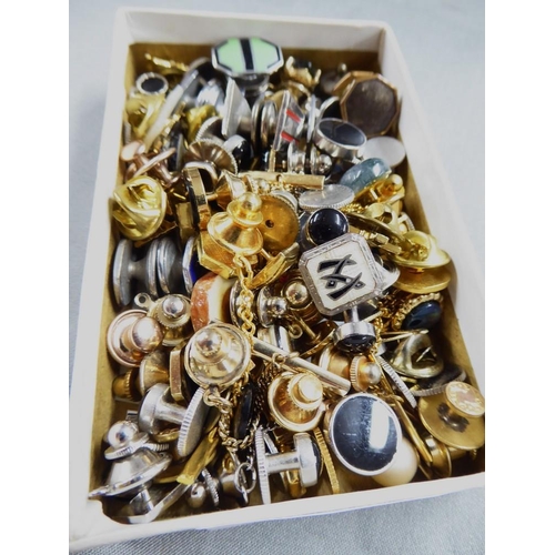 2279 - Box - Tie Pins & Studs.