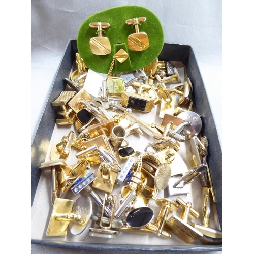 2283 - Collection of Cufflinks, Tie-Clips etc.