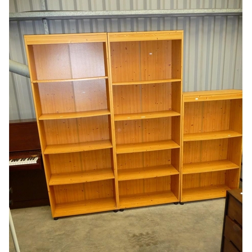 3067 - 3 Pine Effect Bookcases