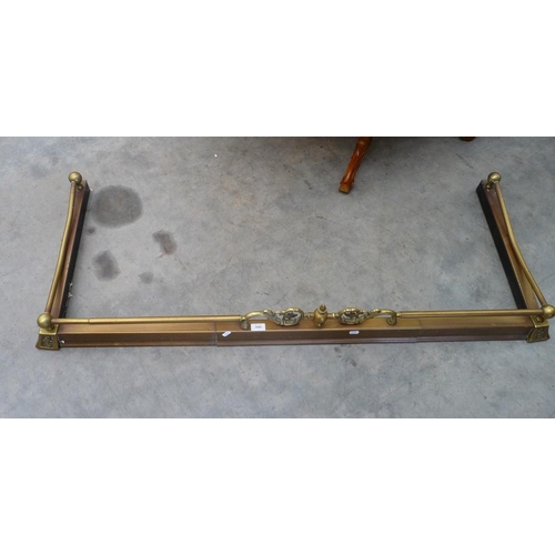 3086 - Brass Fire Fender