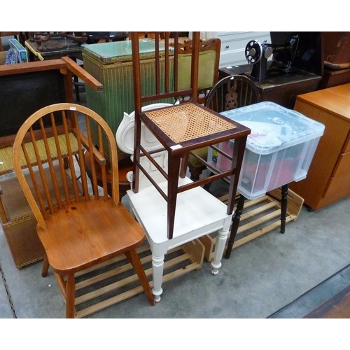 3178 - Christmas Decorations, 2 Shoe Racks & 5 Assorted Chairs