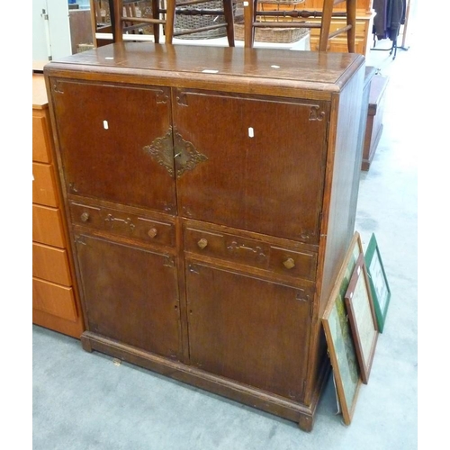 3180 - Vintage Oak Linen Cabinet