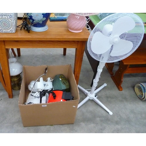 3182 - Pedestal Fan, Oil Lamp & Assorted Electrical Heaters