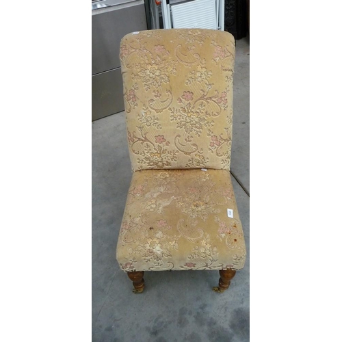 3309 - Fabric Upholstered Nursing Chair