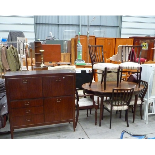 3315 - 1970s Mahogany Dining Room Suite