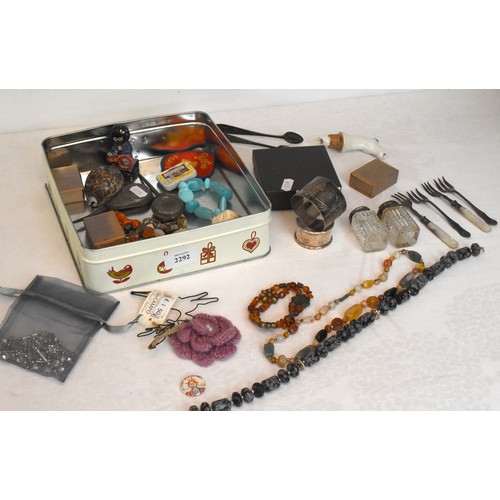 2292 - Box - Assorted Collectables, Napkin Rings, Necklaces, Sea Shells, Butlins Beaver Club Badge etc.