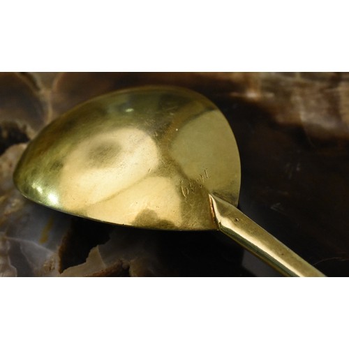 2133C - 17th Century English Silver Gilt Sealtop Spoon. Dated 1639. Approx 1.6ozt