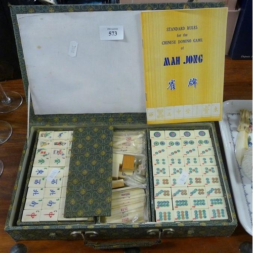 573 - Vintage Mah-Jong Set