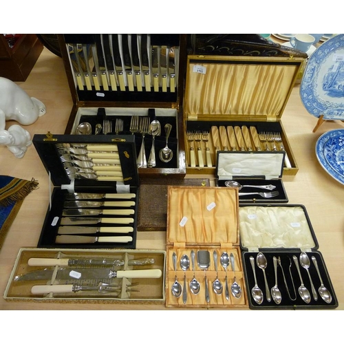 1592 - Oak Cased Canteen of Cutlery and 7 Other Cased Sets of Cutlery