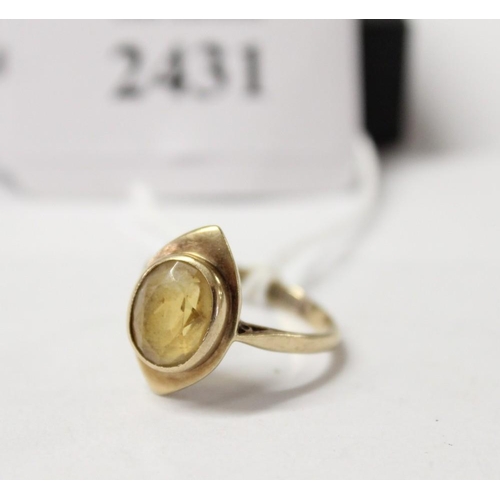 2431 - 9ct Gold Dress Ring 3.2g - Size UK O.