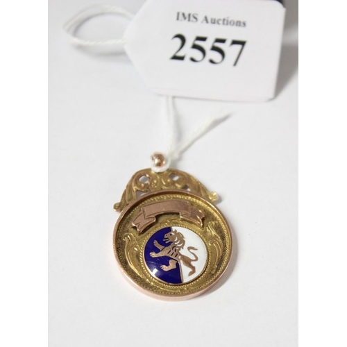 2557 - 9ct Gold Medallion (no engraving) total weight 7.1g.