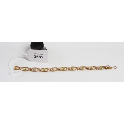 2585 - 15ct Gold Bracelet with Semi-precious Stone 14gms