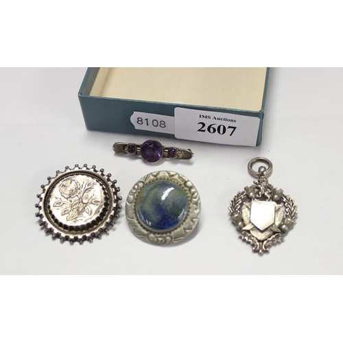 2607 - Small Box of Silver & White Metal Brooches, Medallion & Tie Pin