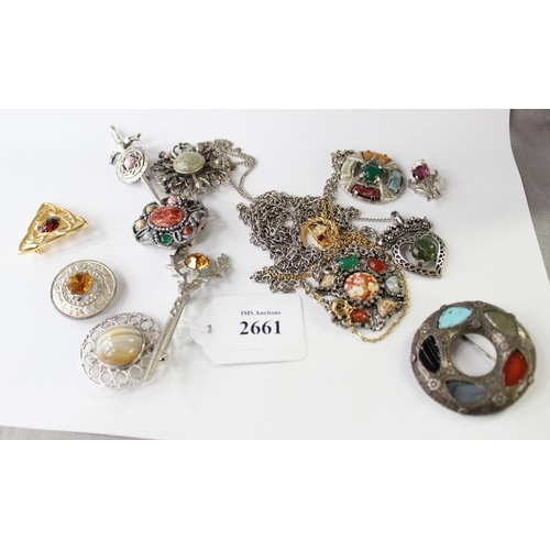 2661 - Collection Scottish Brooches