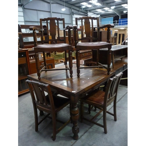 3380 - Oak Pull Out Dining Table and Six Chairs