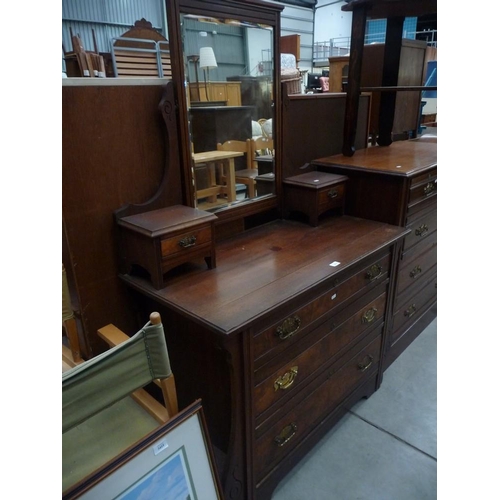 3416 - Edwardian Oak and Walnut Dressing Chest