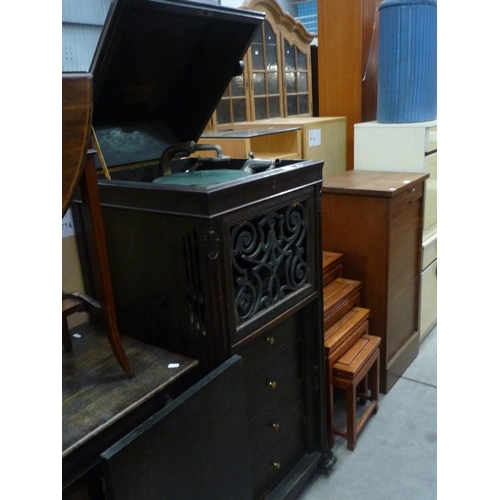 3454 - Oak Cased Gramophone