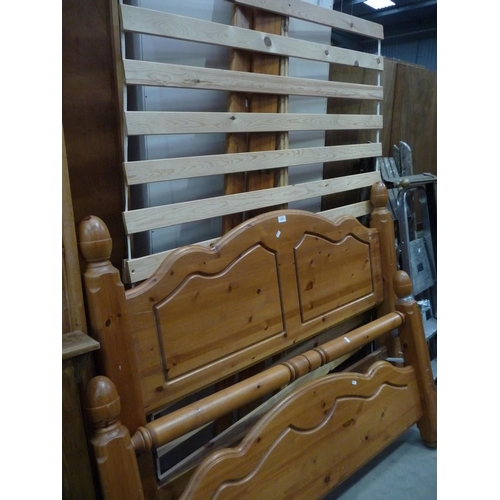 3502 - Pine Double Bed Frame