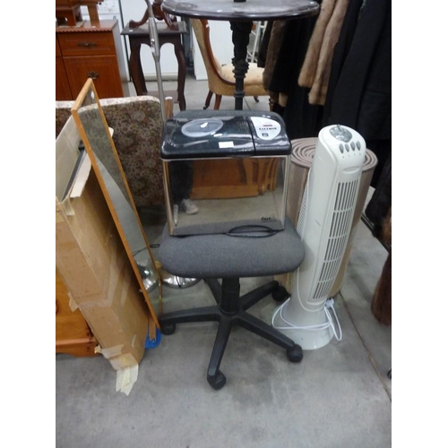 3520 - Bread Maker, Powerfan, Runner Rug, Reading Lamp etc