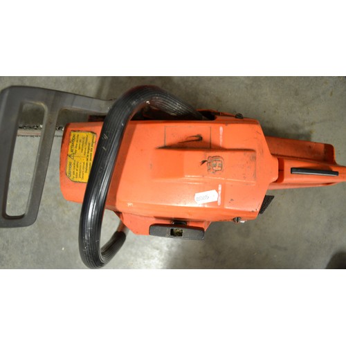 29 - Husqvarna Petrol Chainsaw