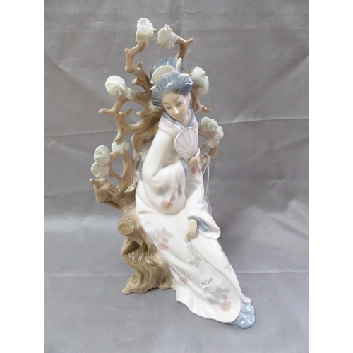 1033 - Lladro Porcelain Figurine - Japanese Female Figure Resting by Old Pine Tree, approx 31cm tall.