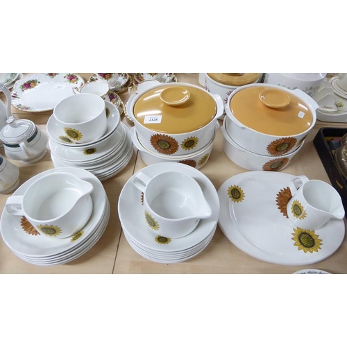 2128 - Collection of J & G Meakin Dinner Ware