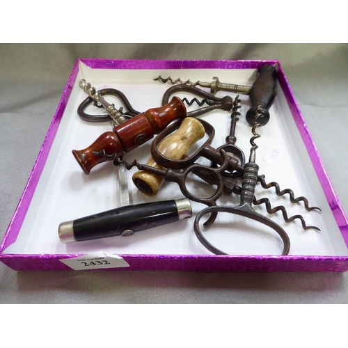 2432 - Collection of Vintage & Antique Corkscrews.