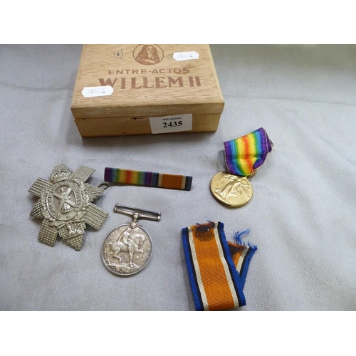 2435 - Great War Medals 4219 Pte.W.A. Deuchar R.Highrs & Black Watch Cap Badge.