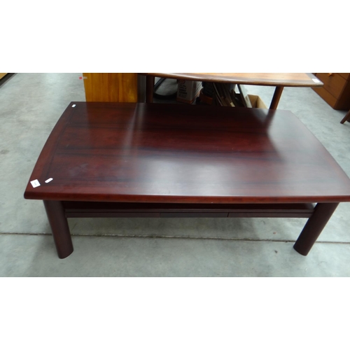 3048 - Rosewood Effect Coffee Table
