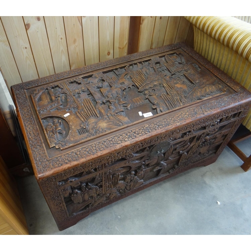 3523 - Carved Camphorwood Trunk