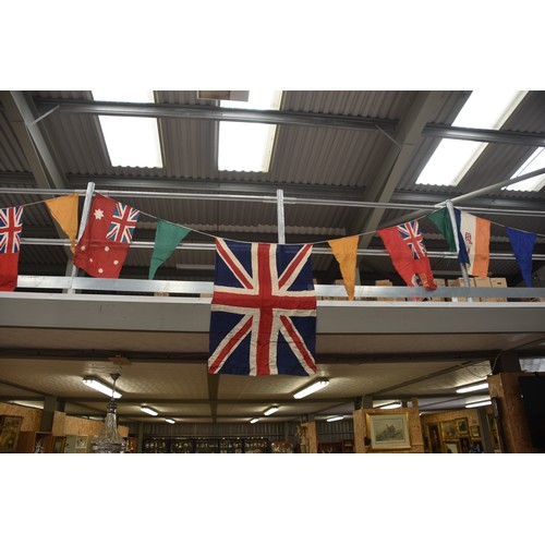 1460 - Vintage Bunting & Lion Rampant Flag - Lion Rampant Flag 93 x 150cm, bunting approx 10 metres long.